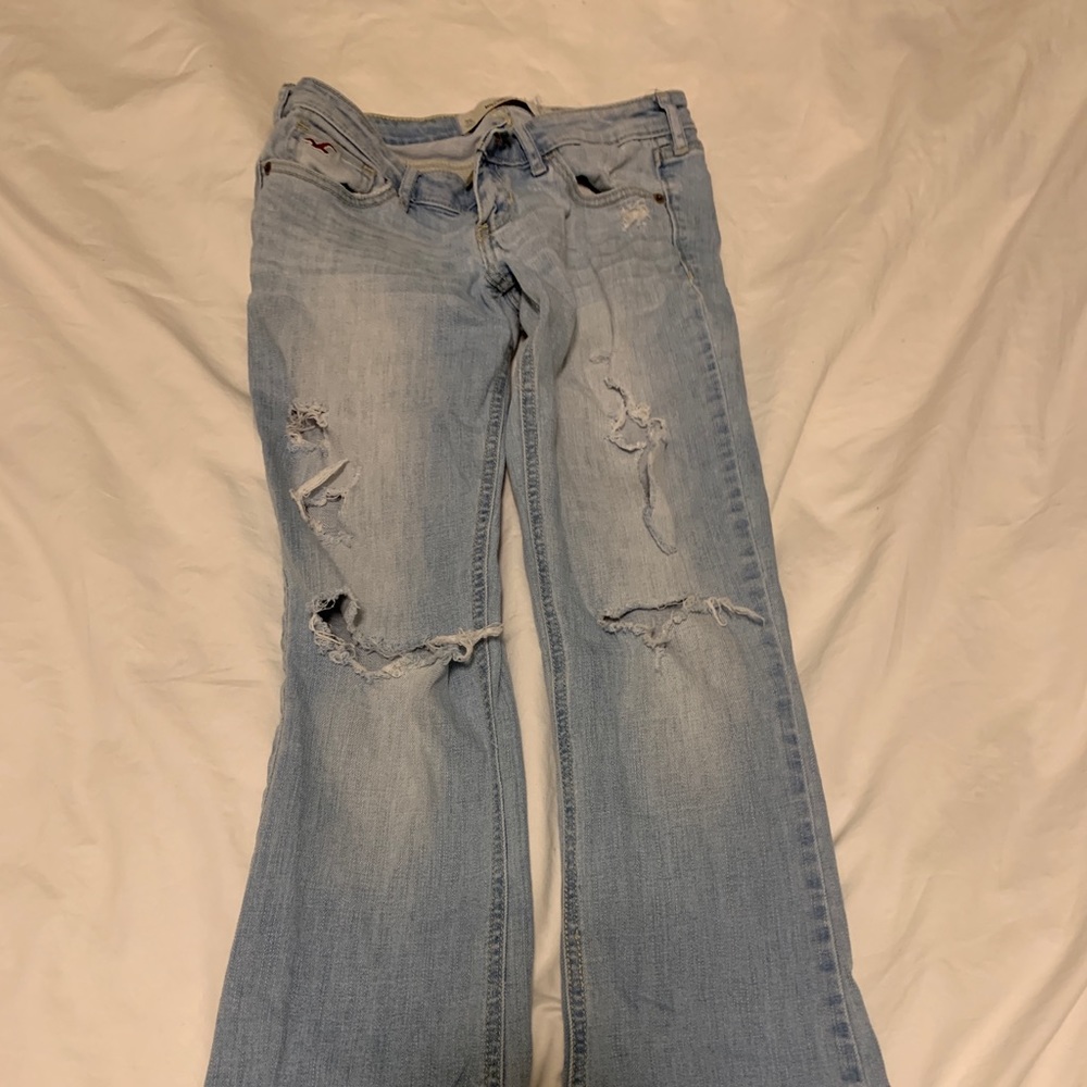 Hollister size 3 short bootcut jeans